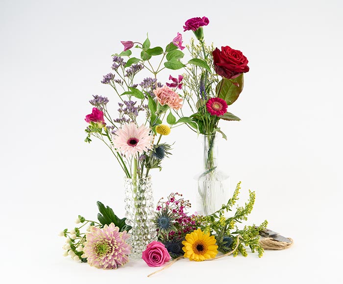 Mors dag buket, Floristens trylleri - Send blomster med Bloomit